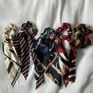 Bundle of 7 scrunchies